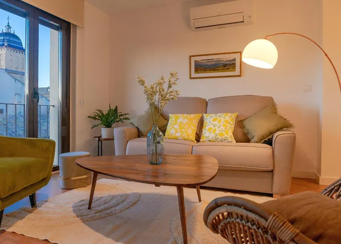 Apartamentos Turisticos Torres De Santiago