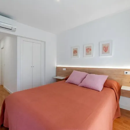 Apartamentos Turisticos Torres De Santiago Ubeda  Exterior photo